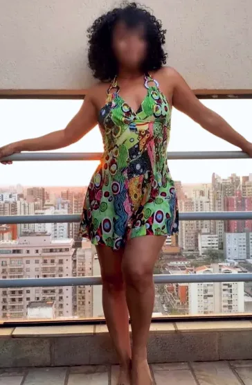 Andrea, 40