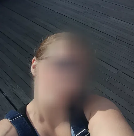 Anja, 32