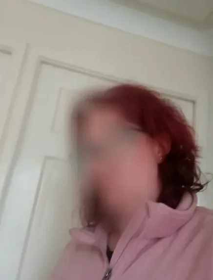 Antonia, 33