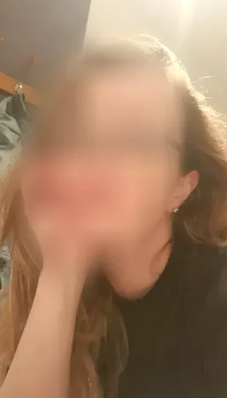 Clara, 36