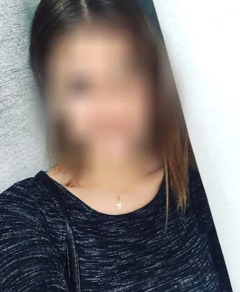 Corinna, 32