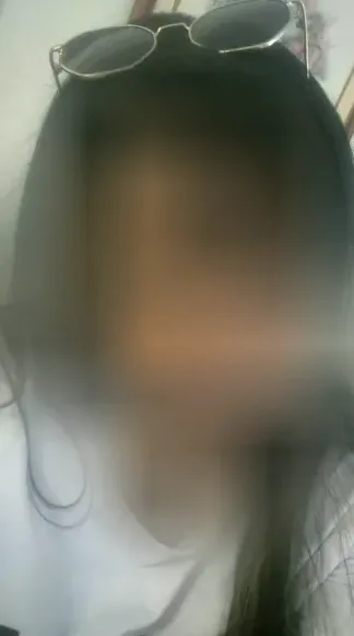 Daniela, 33