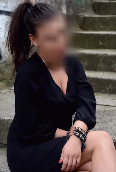 Fabienne, 31
