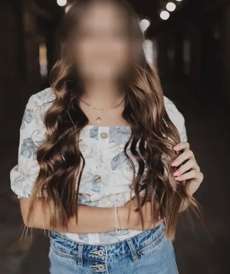 Jennifer, 20