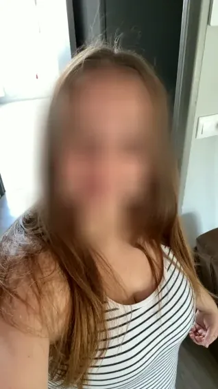 Lara, 29