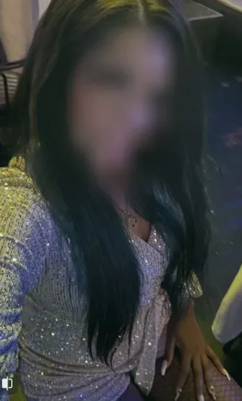 Leonie, 36