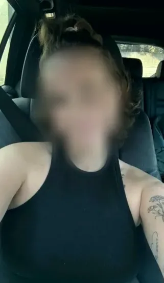 Marlene, 35