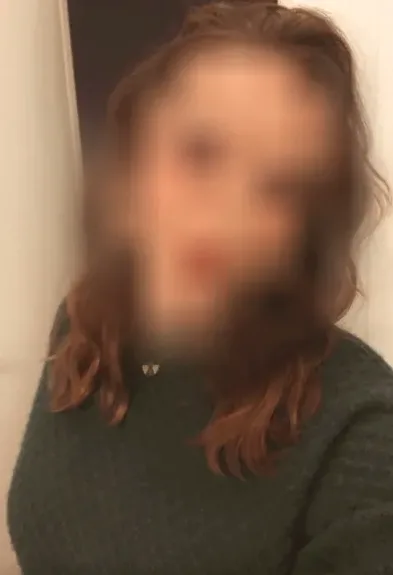 Nadine, 27