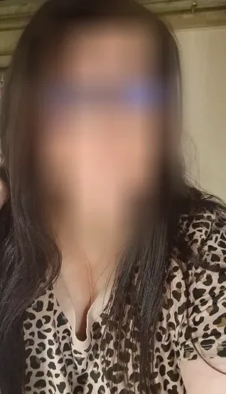 Pia, 33